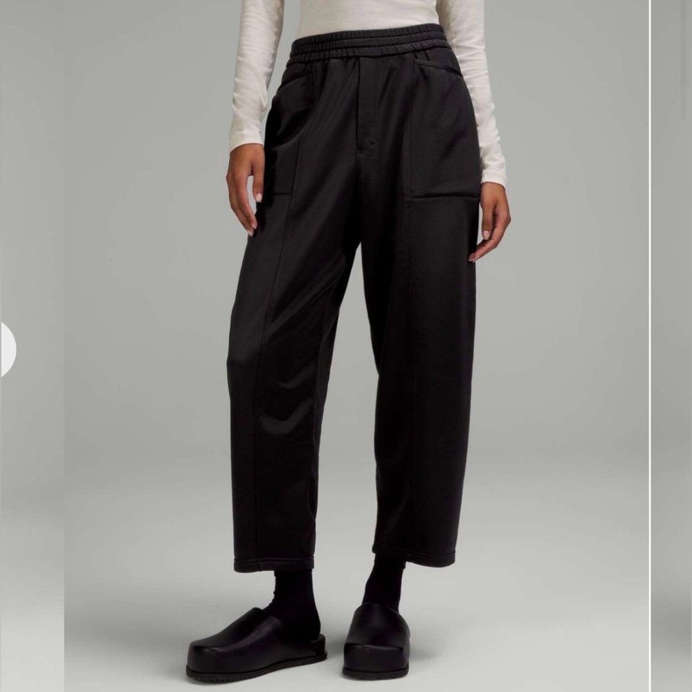 Lululemon lab Barrel Leg Fleece Track Pants
